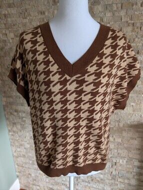 Houndstooth V Neck Short Sleeve Sweater Oversized Academia Neutral Luxury Sz S